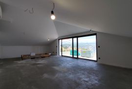 OPATIJA,CENTAR- penthouse, otvoreni pogled na more, garaža, lift, Opatija, Διαμέρισμα