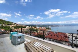 OPATIJA,CENTAR- penthouse, otvoreni pogled na more, garaža, lift, Opatija, Διαμέρισμα