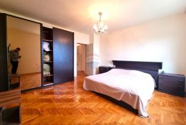 OPATIJA,BREGI- kuća 395.45 m2 na parceli 860 m2 sa pogledom na more, Matulji, Ev