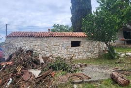 Rovinj,kamena kućica za renovaciju-40m2, Rovinj, Ev