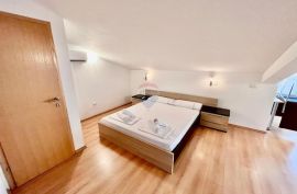 Poreč, stan od 82 m2 na traženoj lokaciji, 5oo metara od mora, Poreč, Apartamento