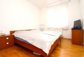 Zagreb, Dankovec, prostrani stan s dva parkirna mjesta, 83m2, Zagreb, Apartamento