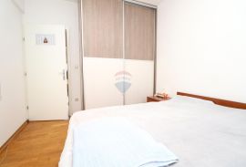 Zagreb, Dankovec, prostrani stan s dva parkirna mjesta, 83m2, Zagreb, Apartamento