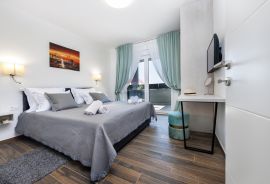 Rovinj,savršen stan u novogradnji s ukupno 3 stana,85m2+parking, Rovinj, Daire