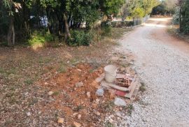 Istra, Kavran, teren s vodom blizu mora - 11.000 €, Marčana, Zemljište