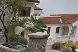 OPATIJA,OPRIĆ- etaža sa bazenom, vrtom i pogledom na more, Opatija - Okolica, Appartement