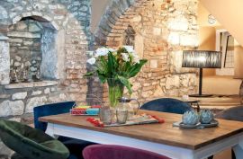 Rovinj, luksuzni Bed&Breakfast u povijesnom centru grada, Rovinj, Gewerbeimmobilie