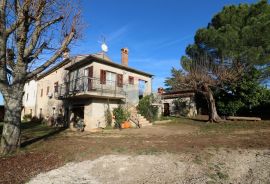 SVETI LOVREČ- kamena kuća, Sveti Lovreč, Casa