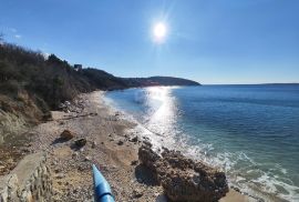 Otok Krk, Stara Baška - samostojeća kuća u fazi renovacije, Punat, Famiglia