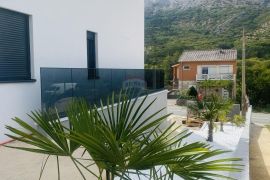 Draga Bašćanska stan 1.kat, 62m2, novogradnja, Baška, Διαμέρισμα