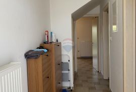 Rijeka, samostojeća villa 400 m2, 3 stana, Rijeka, Casa