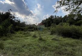 Sveti Lovreč - okolica, građevinsko zemljište na rubu građevinske zone, Sveti Lovreč, Terreno