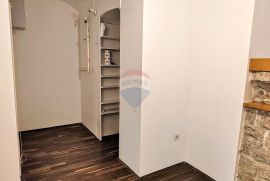 Zagreb; Donji grad, lokal 40m2 na odličnoj lokaciji, Zagreb, Εμπορικά ακίνητα