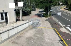 OPATIJA,MATULJI- Poslovni prostor 275 m2 sa velikim parkingom na frekventnoj lokaciji, Matulji, Ticari emlak