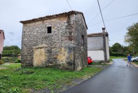 Istra, Buzet, Ročko polje - dvije samostojeće kamene kuće, Buzet, Kuća