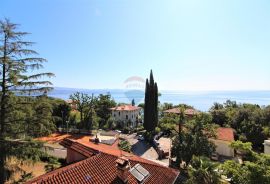 OPATIJA,LOVRAN- 2. RED DO MORA, stan 140 m2, balkon, parking, pogled na more, Lovran, Appartment