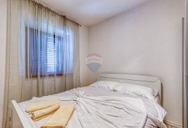 Apartmanska kuća u blizini Novigrada, Novigrad, House