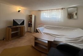 Novigrad - okolica, dva stana sa vlastitom okućnicom, Novigrad, Appartement