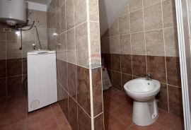 Novigrad - okolica, dva stana sa vlastitom okućnicom, Novigrad, Appartement