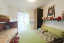 Rovinj, stan s dvorištem  u blizini centra, Rovinj, Flat