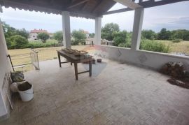 ISTRA, Marčana - Kuća 150m2 na okućnici od 1900m2, Marčana, Casa