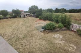 ISTRA, Marčana - Kuća 150m2 na okućnici od 1900m2, Marčana, Casa