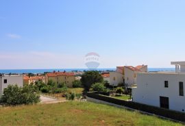 Istra, Novigrad, prostran stan u modernoj zgradi s pogledom na more, Novigrad, Appartment