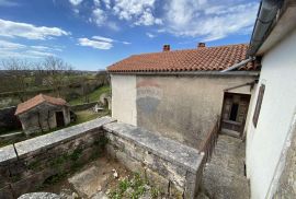 Istra, Sveti Petar u Šumi kamena kuća sa zatvorenim dvorištem, Sveti Petar U Šumi, Casa