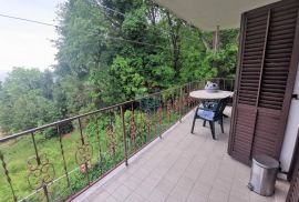 LOVRAN - etaža kuće, trosobni stan s pogledom, Lovran, Appartement