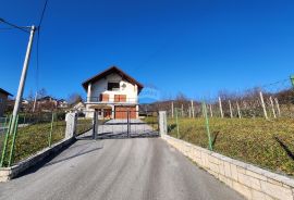 Zagorje, Zlatar (Gornja Selnica) - kuća sa lijepim dvorištem, Zlatar, Дом