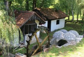 Ogulin, Josipdol, kuća sa pomoćnim objektima i mlinom, Josipdol, Casa