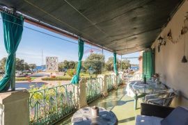 Rovinj, dvosoban stan s velikom terasom i pogledom na more i starogradsku jezgru!, Rovinj, Apartamento