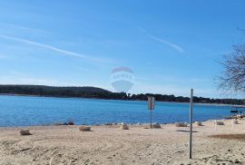 Istra, Medulin, kuća na svega 150m od plaže, Medulin, Ev