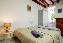 Rovinj,savršeni renovirani studio,1kat,100m od glavnog gradskog trga i mora, Rovinj, Appartment