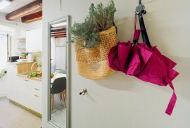 Rovinj,savršeni renovirani studio,1kat,100m od glavnog gradskog trga i mora, Rovinj, Appartment