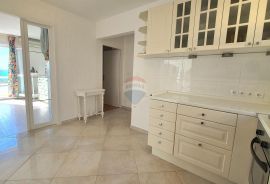 Otok Cres, Martinščica, kuća 150 m2 sa dva apartmana, prekrasan pogled, Cres, House