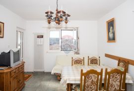 Otok Rab, Lopar, kuća 247m2 s prekrasnim vrtom, Rab, House