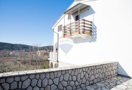 Otok Rab, Lopar, kuća 247m2 s prekrasnim vrtom, Rab, House