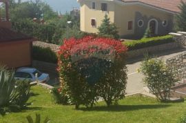 Volosko,visoko prizemlje stan s terasom i pogledom na more, Opatija, Appartment