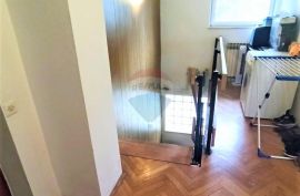 Zagreb, Oboj | Atraktivan dvoetažni stan 145 m2 s vrtom, 2 p. mjesta, Zagreb, Appartement