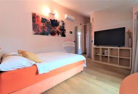 Istra,Umag-Vila s bazenom i dodatnim apartmanom, Umag, Ev