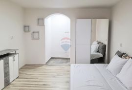 Poreč: Dva stana u prizemlju odlična lokacija, Poreč, Wohnung