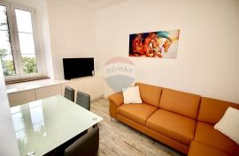 OPATIJA,LOVRAN- 1.red do mora, stan 35 m2, balkon, parking, pogled na more, Lovran, Appartamento