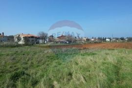 Istra, Valbandon 9950 m2 predivno zemljište turističke namjene, Fažana, Land