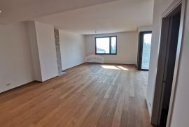 OPATIJA CENTAR - luksuzan stan na 4. katu s liftom, Opatija, Appartment