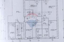 N.Vinodolski, Apartmanska zgrada s poslovnim prostorom, 400 m od mora!, Novi Vinodolski, Дом