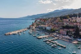 OPATIJA, VOLOSKO- prekrasan stan 121,35 m2, garaža, balkon, pogled na more, Opatija, Kвартира