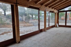 Istra - Kanfanar - okolica Rovinja - poslovni prostor - 300m2, Kanfanar, Gewerbeimmobilie