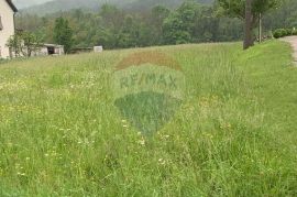 Buzet, građevinsko zemljište od 1499 m2 na granici sa Slovenijom, Buzet, Γη