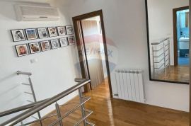 KASTAV, Rubeši - Dvoetažni stan 119 m2 + 2 Garaže, Kastav, Appartment